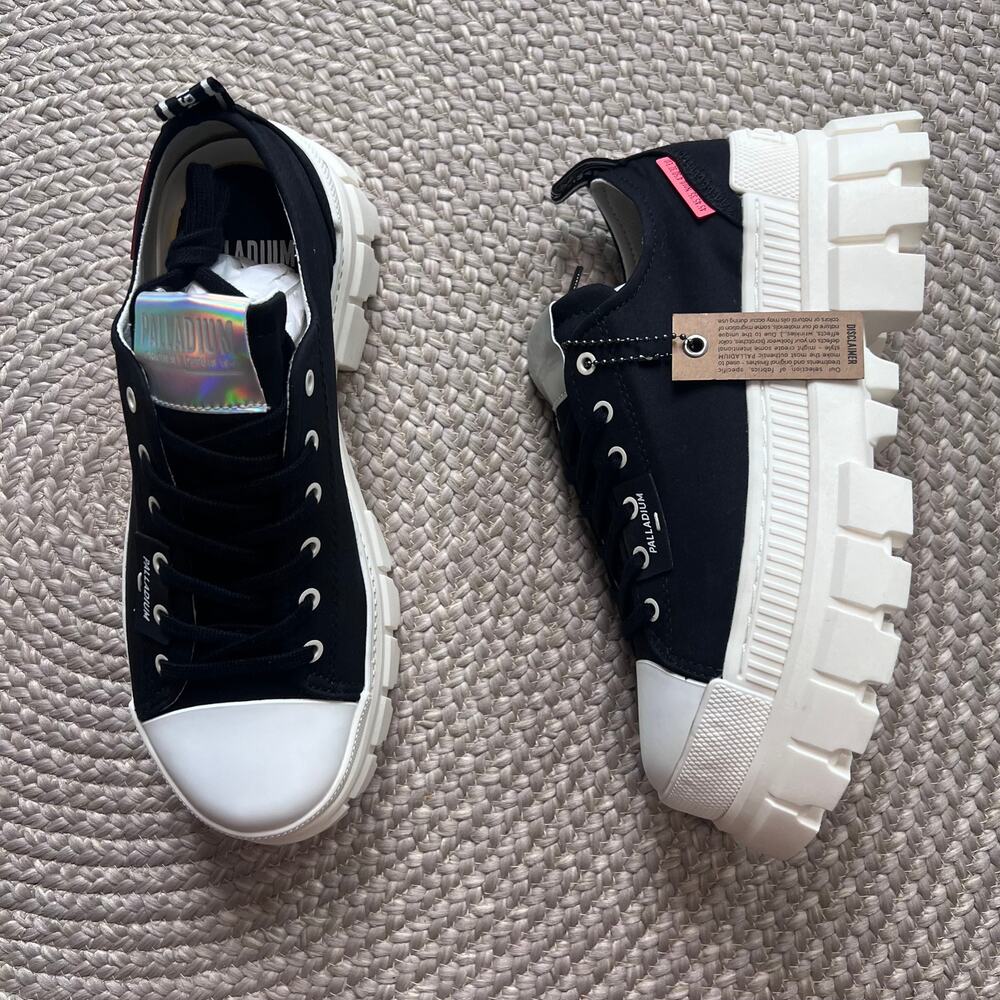 Palladium REVOLT LOW TX Sz Womens 9.5